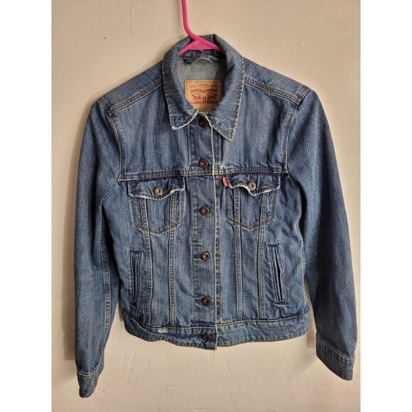 Levi Strauss & Co. Other - Levi’s Classic Blue Denim Jacket Sz. S Button Up Trucker Style Natural Wear